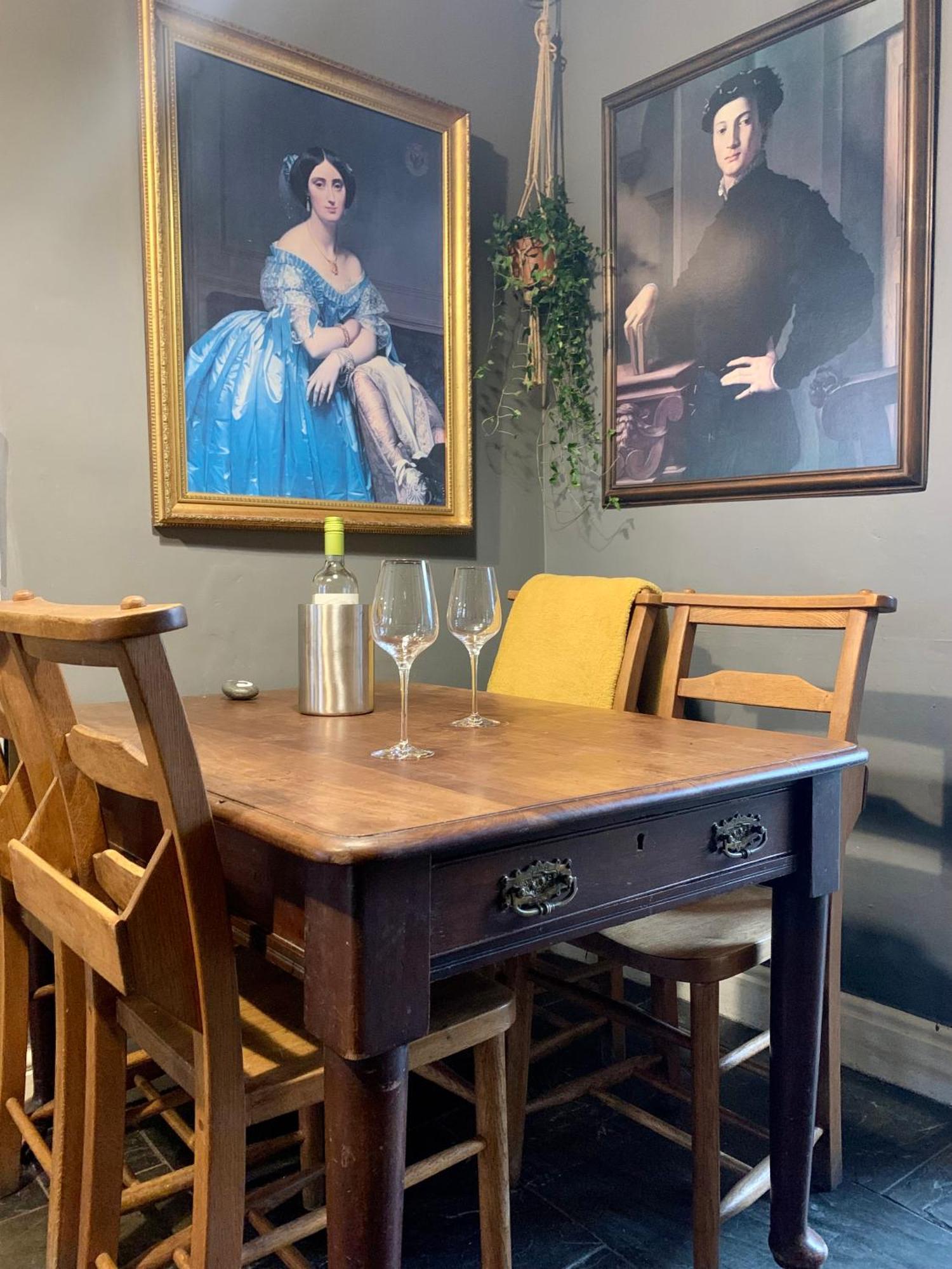 Blas At Fronlas Cafe - The Heart Of Newport Newport  Extérieur photo